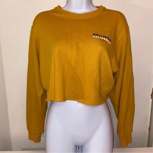graphic cropped crew neck